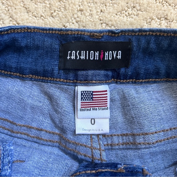 High-waisted Ripped Skinny Jeans - Picture 2 of 2